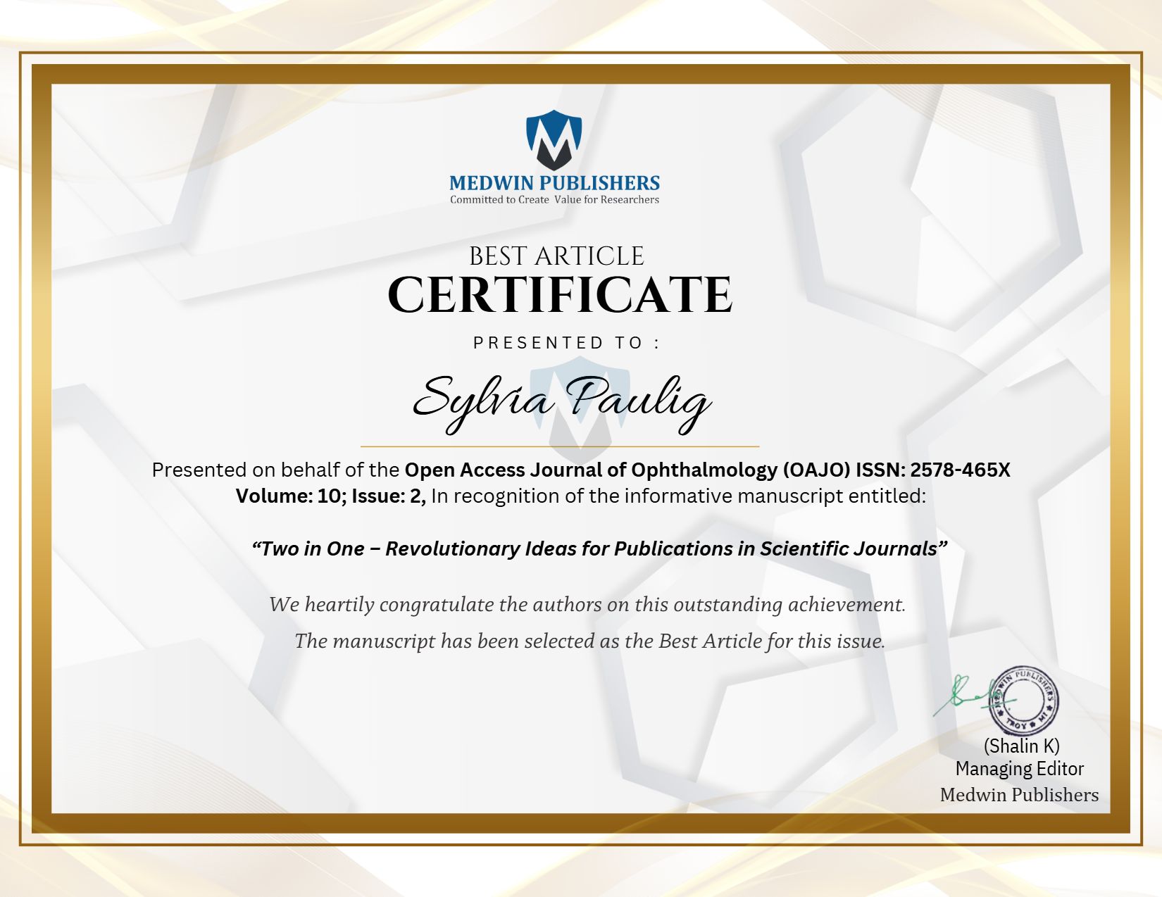 Zertifikat für Sylva Paulig auf hellem Hintergrund mit goldenen und blauen Details